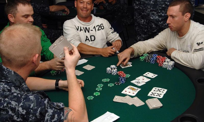 Tìm hiểu đánh poker là gì?